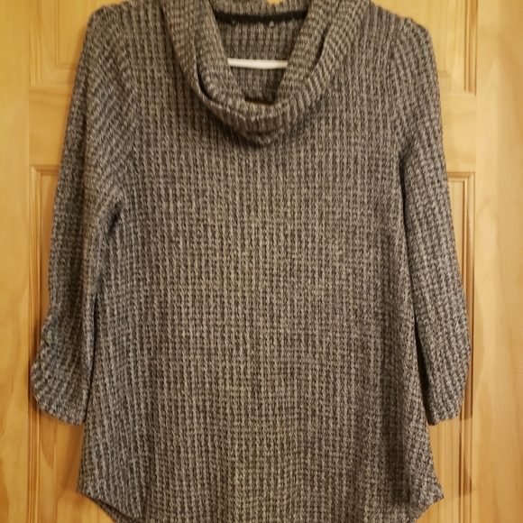 Knit top - Picture 1 of 3